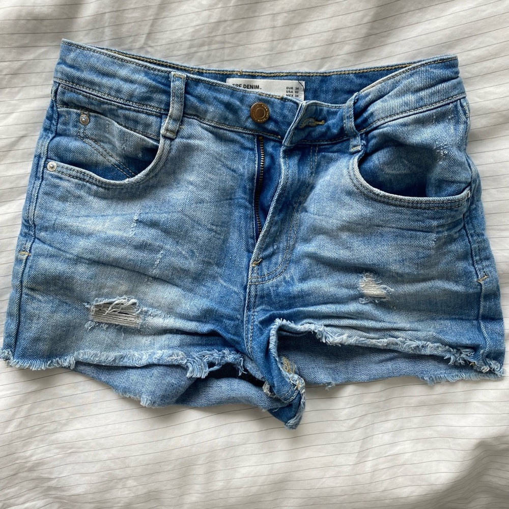 Zara mini jean shorts